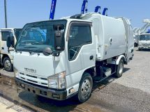 平成24年式いすゞエルフ プレスパッカー車